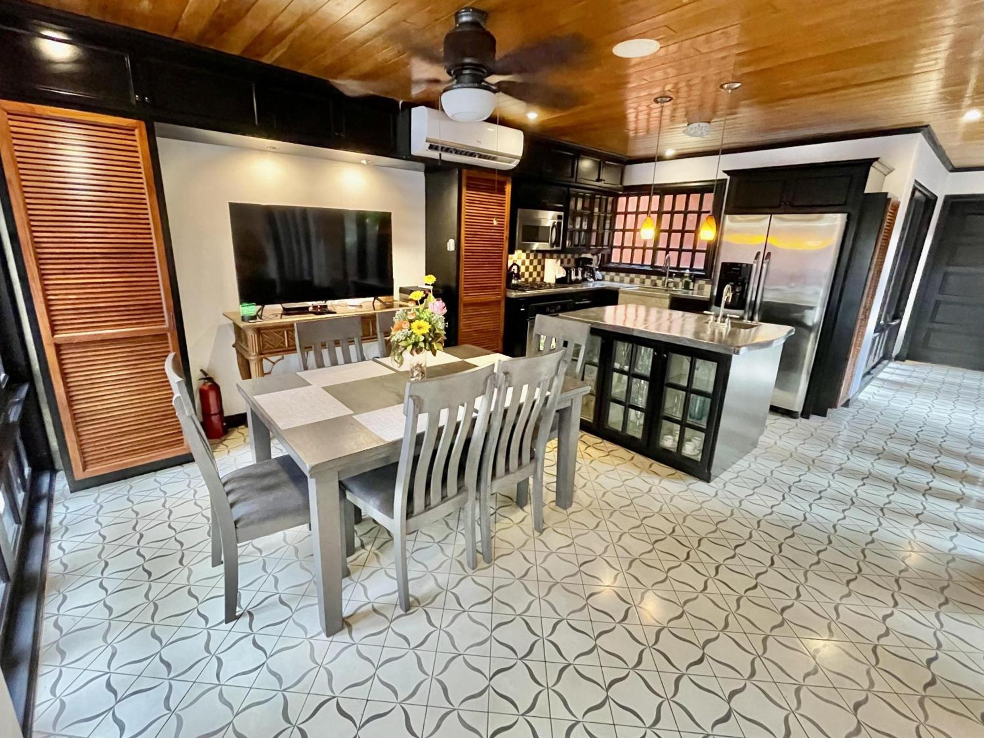טמארינדו Villa Cerca Del Mar 6- 3Br House With Pool מראה חיצוני תמונה